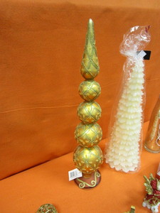 lot 273 image: (New) Christmas Ornaments & Decorations