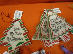 lot 278 image: (New) Christmas Ornaments