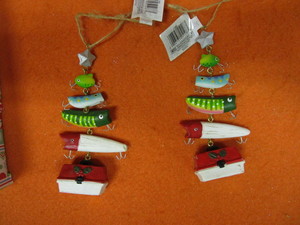 lot 282 image: (New) Outdoors Themed Christmas Ornaments & Decor