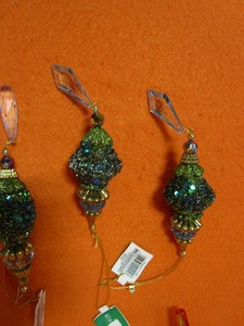lot 288 image: (New) Glass Christmas Ornaments