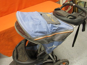 lot 314 image: Stroller