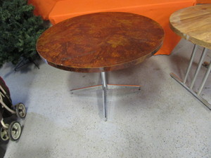 lot 337 image: (2) Round Tables 42