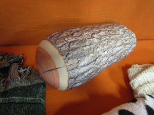lot 349 image: Blankets & Neck Pillow