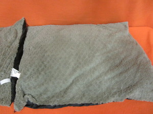 lot 351 image: (2) Dog Beds