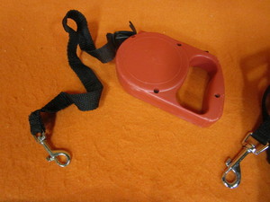 lot 354 image: (New) Dog Leashes, Collars, Brush