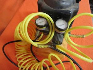 lot 356 image: Air Compressor
