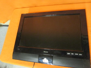 lot 379 image: Memorex 26 TVDVD Combination wMounting Bracket