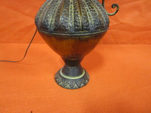 lot 412 image: Flower Light 36 Tall