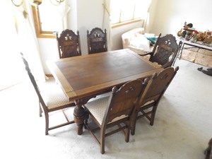 Antique Rushville Furniture Company&nbspHand Carved SOLID Wood Dining Table and Chairs