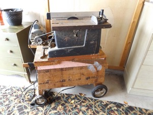 Wood Cart Mounted Table Saw