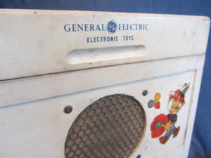 GE Toy RadioTurntable, Records