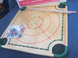 Carom  Crokinole Board & Game Pieces