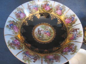 Gold Highlighted Dishes