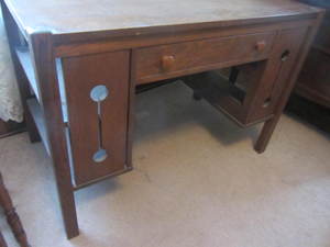Arts & Crafts Library Table