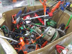lot 5 image: WHOLESALE MIXED PALLET OF RETURNS - OUTDOOR POWER AND SHOP EQUIPMENT