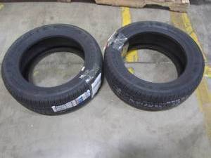 lot 26 image: Cooper Evolution Tour All- Season Radial Tire-20555R16 91T 90000032505