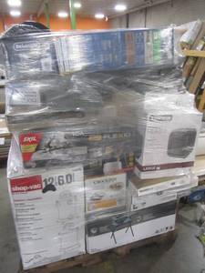 lot 32 image: WHOLESALE MIXED PALLET OF RETURNS - POWER TOOLS AND SHOP EQUIPMENT