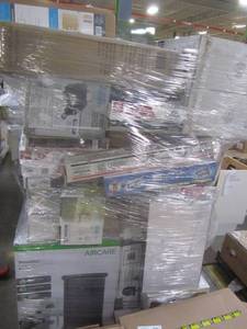lot 34 image: WHOLESALE MIXED PALLET OF RETURNS - HOME DECOR AND GARAGE ITEMS