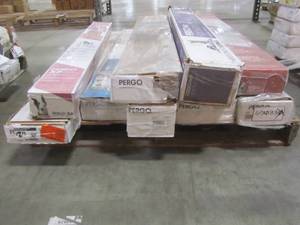 lot 105 image: MIXED PALLET OF HARDWOOD FLOORING