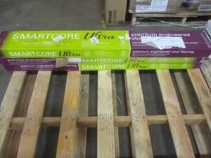 lot 137 image: (3 CASES) SMARTCORE Ultra 8-Piece 5.91-in x 48.03-in Savannah Oak Luxury Locking Vinyl Plank Flooring 50SLVF605