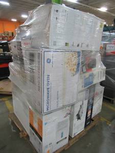lot 204 image: WHOLESALE MIXED PALLET OF RETURNS - POWER TOOLS AND SMALL APPLIANCES AND MORE