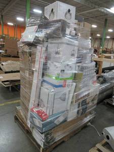 lot 306 image: WHOLESALE MIXED PALLET OF RETURNS - LIGHTING AND CEILING FANS
