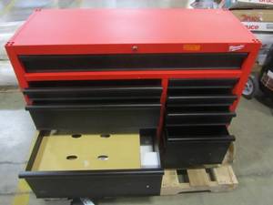 lot 162 image: Milwaukee 46 in. 8-Drawer Rolling Steel Storage Cabinet, Red and Black 48-22-8520
