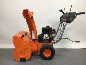 lot 3 image: Yardmax 26 Snowblower Model YB6770