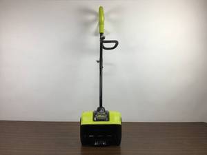 lot 7 image: Ryobi 12 in. 10 Amp Corded Electric Snow Blower Shovel