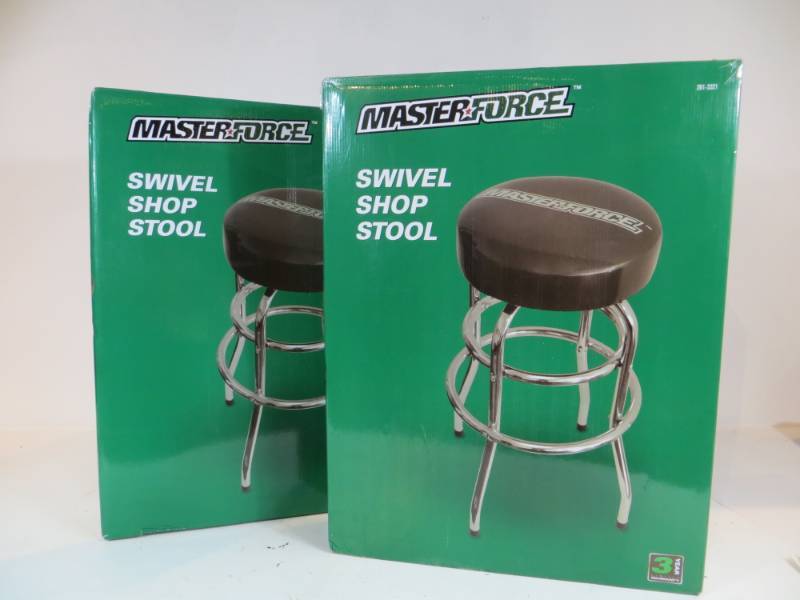 Masterforce premium 2025 shop stool