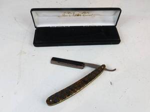 Hen & Rooster Straight Razor
