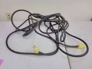 lot 128 image: 15A 250V Water Resistent Extension Cord 6-15R