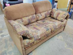 lot 148 image: Compact RV Sleeper Sofa