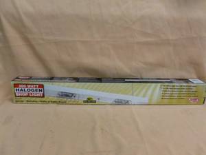 lot 11 image: New Shop Light