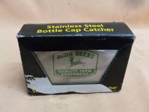 lot 67 image: John Deere Collectible