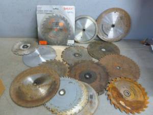 lot 74 image: Circular Saw Blades