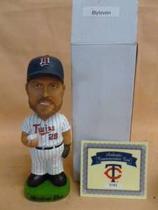 lot 154 image: Minnesota Twins Collectibles