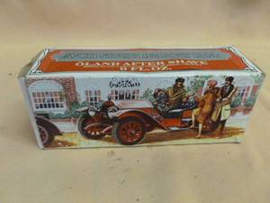 lot 155 image: Vintage Avon