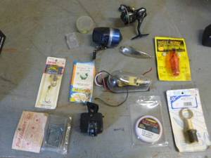 lot 196 image: Fishing Items