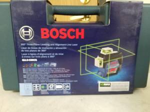 lot 13 image: Bosch 360-Degree Three-Plane Leveling and Alignment Laser 12VDC  GLL3-330CG