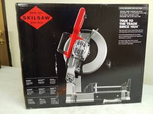 lot 33 image: Skilsaw 12in. Dry Cut Saw