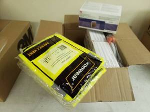 lot 64 image: Ironwear Safety Vests XL, 3M P100 Particulate Filters, Keson Double Nylon Coated Steel Blade