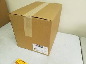 lot 69 image: Lot of (1 Case) Half Mask Assembly Thermoplastic SmallMedium 300SM00 24-Count