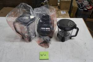 lot W6 image: Mega Kitchen System 72 oz. 3-Speed Black Blender and Food Processor by Ninja