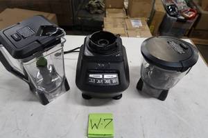 lot W7 image: Mega Kitchen System 72 oz. 3-Speed Black Blender and Food Processor by Ninja