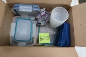 lot W35 image: OXO-Good Grips 8-Piece Smart Seal Glass Round Container Set Good Grips 8-Piece Smart Seal Glass Round Container Set by OXO