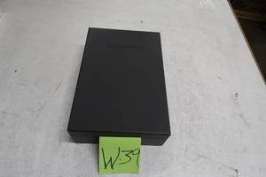 lot W39 image: Brookstone Automatic Wine Gift Set