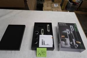 lot W40 image: Brookstone Automatic Wine Gift Set