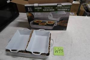 lot W43 image: 3pc Stoneware Bakeware Set