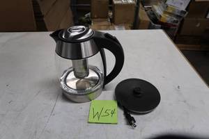 lot W54 image: Chefman Cordless Glass Electric Kettle With Bonus Tea Infuser
